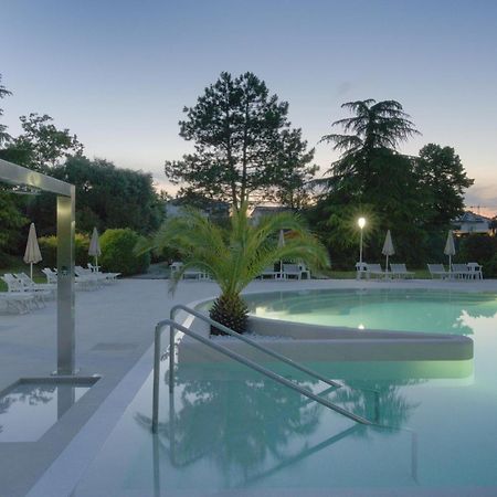 Hotel Des Bains Terme Montegrotto Terme Exterior foto